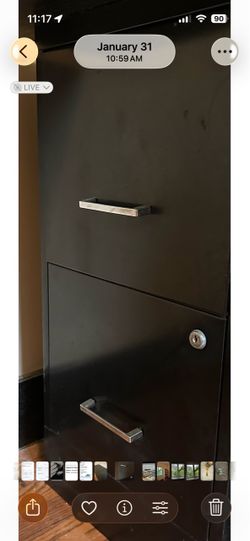 Metal cabinet