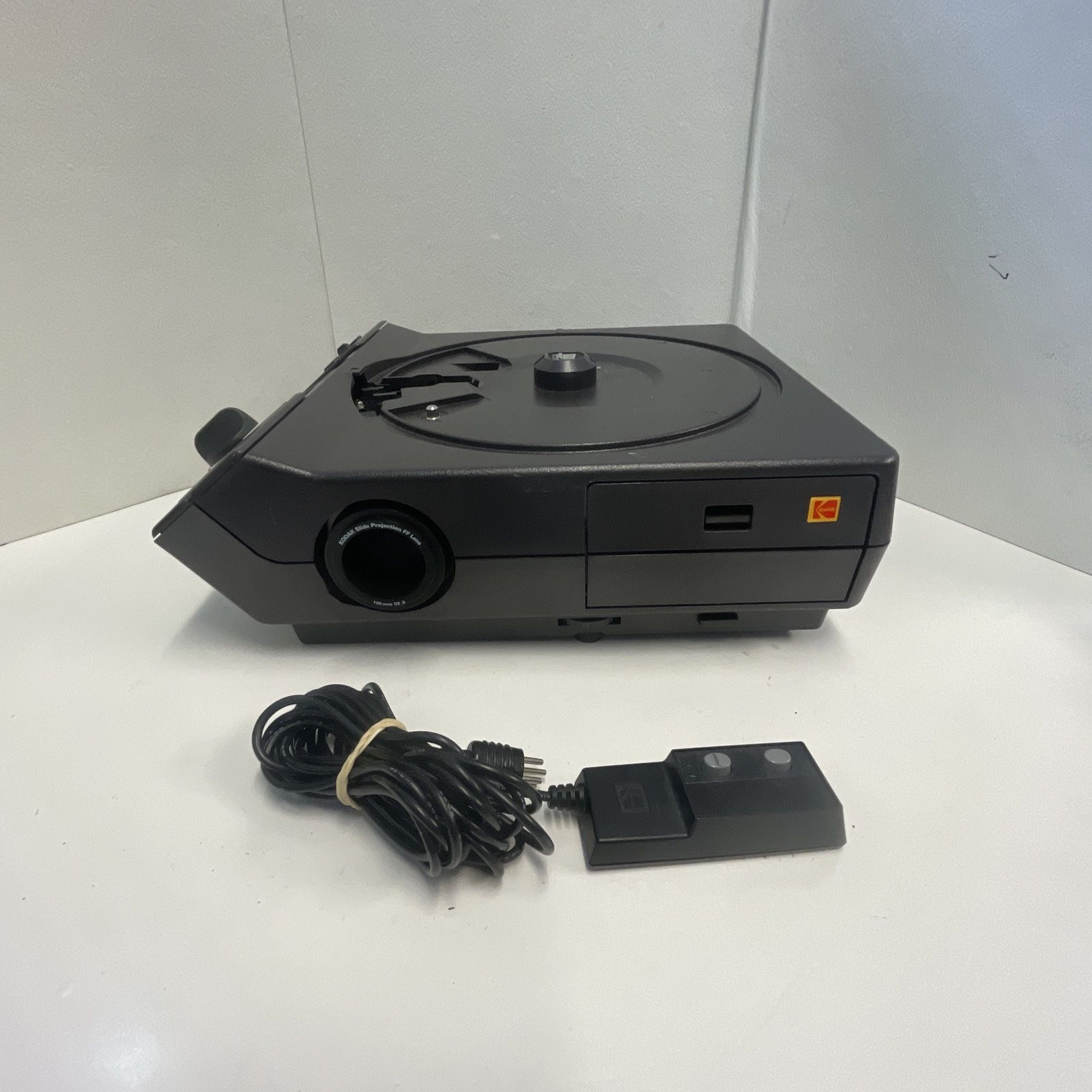 Vintage Kodak Carousel 4200 Slide Projector with Remote - No Tray - Tested