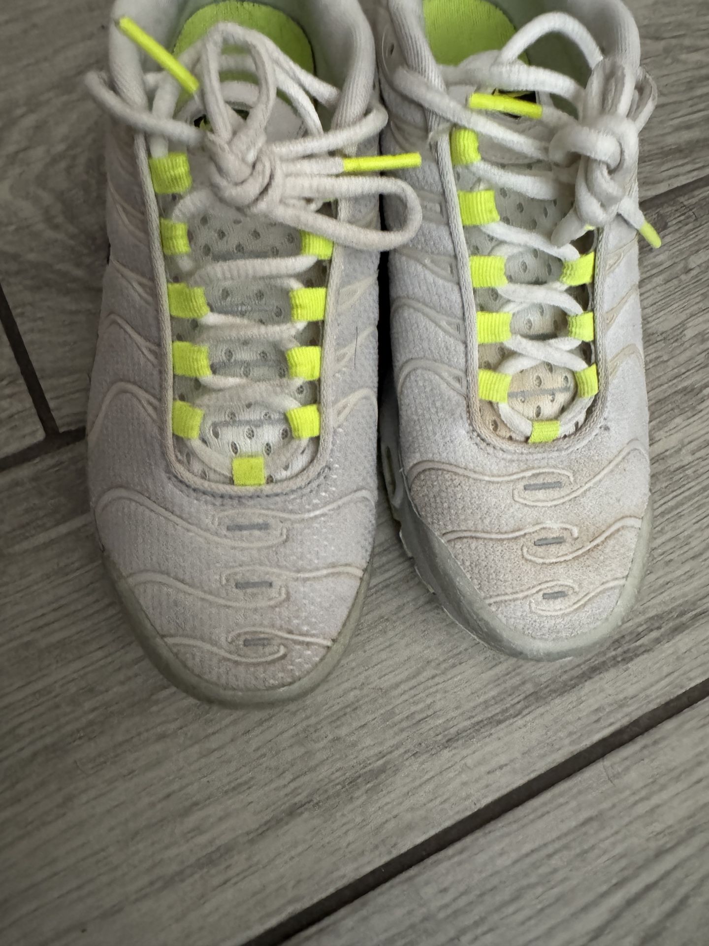 Nike Used Female Shoes, Size 4/4.5