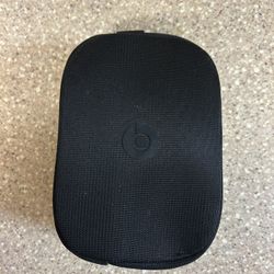 Beats Solo 4