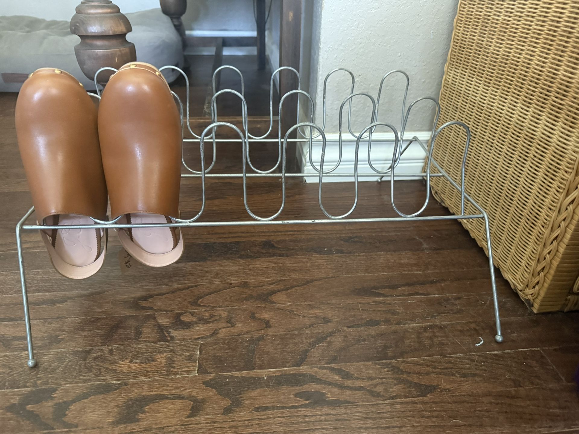 Vintage Metal Shoe Rack – Holds Up to 6 Pairs