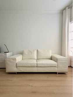 LEATHER SOFA from DESIGN DISTRICT