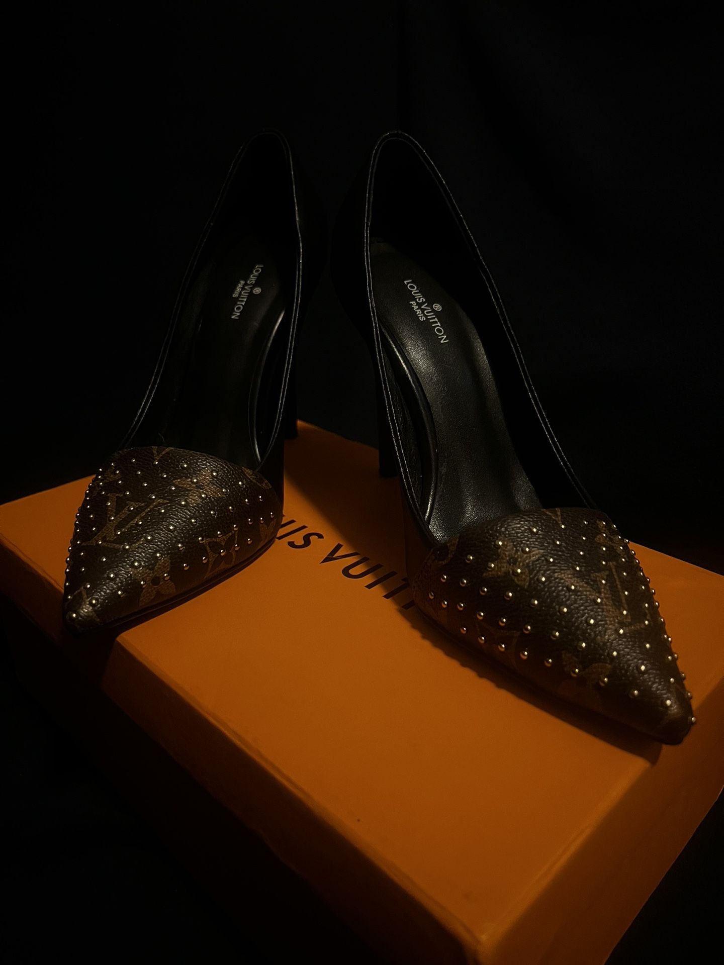 Louis Vuitton Heels Size 8 for Sale in Los Angeles, CA - OfferUp