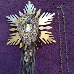 Rhinestone And Silver Metal Pin/Pendant 