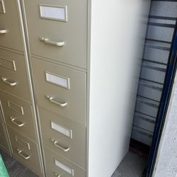 File Cabinet 15 X 25 X 52