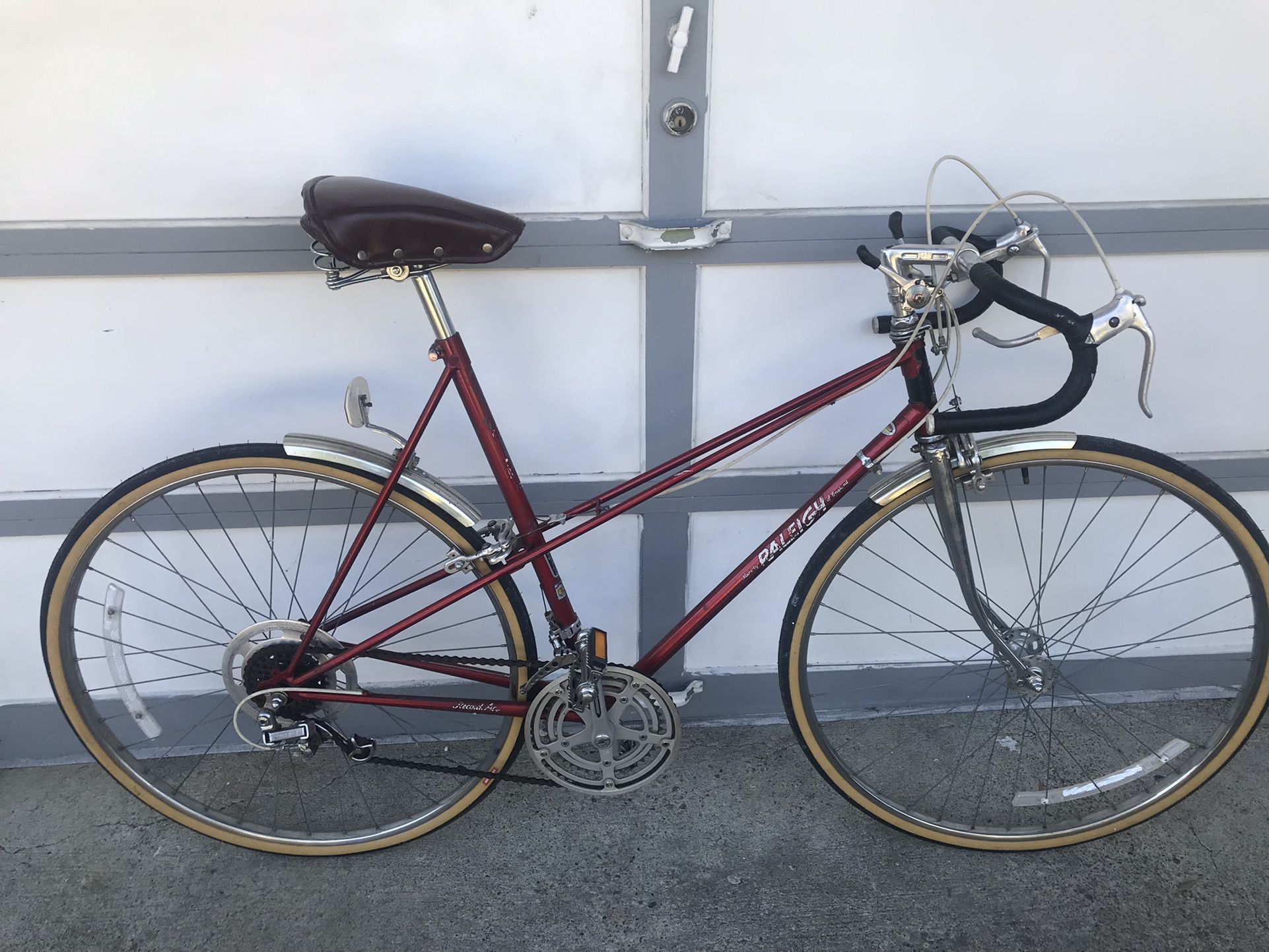 Vintage Raleigh Woman’s 10 Speed