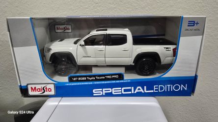 Maisto 1:27 2023 Toyota Tacoma TRD Pro Diecast – New in Box