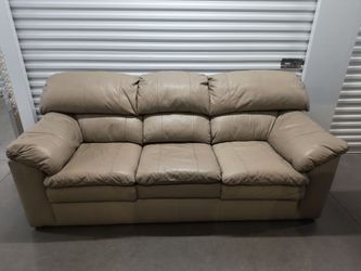 Lay-z-boy couch