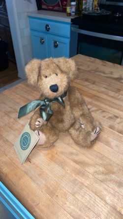 1996 Boyds Bears posable plush mini bear