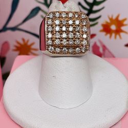 Mesmerizing 10 K Squared Ring Covered On Diamonds 