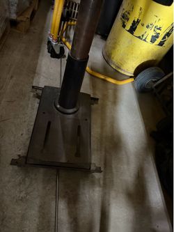 Delta floor-standing drill press