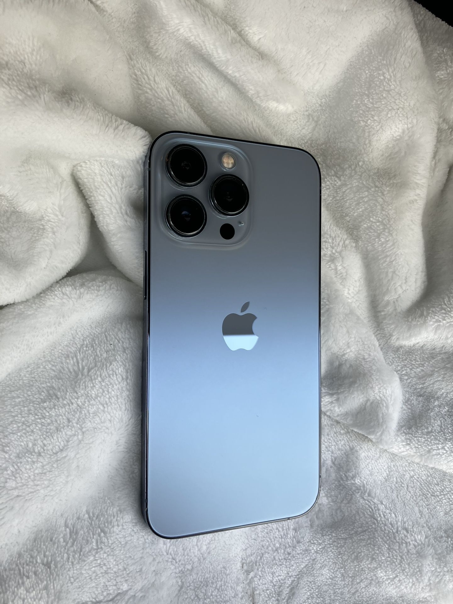 iPhone 13 Pro Max  {{256GB}}