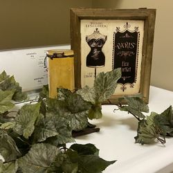 Adorable Rustic Shadowbox 8 X 10