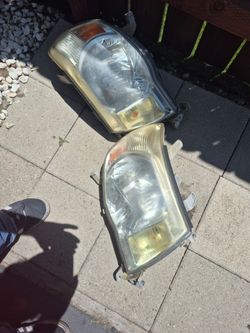 Toyota tacoma 2011 lights