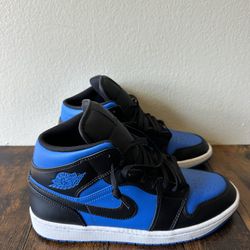 Jordan 1 Mid (Size 10)