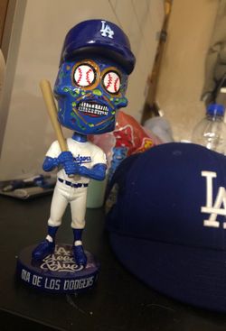 Dia de Los dodger bobble head