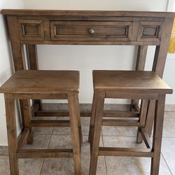 Table And 2 Bar Stools 
