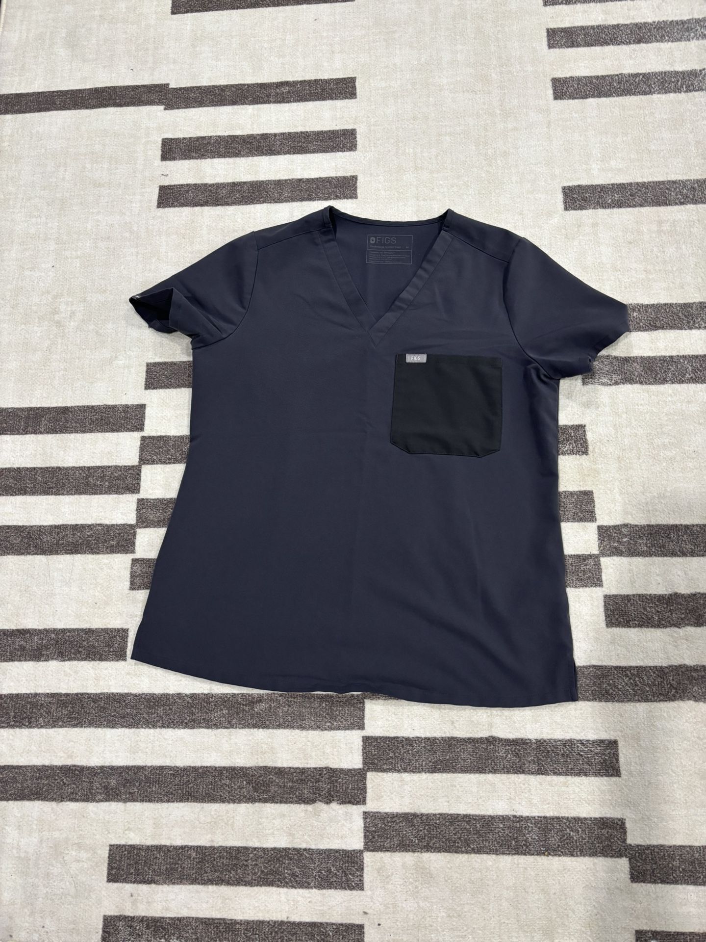 FIGS Medium Charcoal scrub top