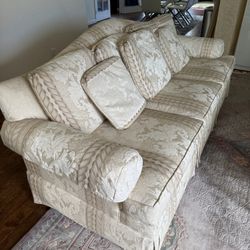 HIGH END Ethan Allen White Sofa GREAT CONDITION  A very comfortable and very high quality Ethan Allen Brand Luxury Living Room https://offerup.com/red