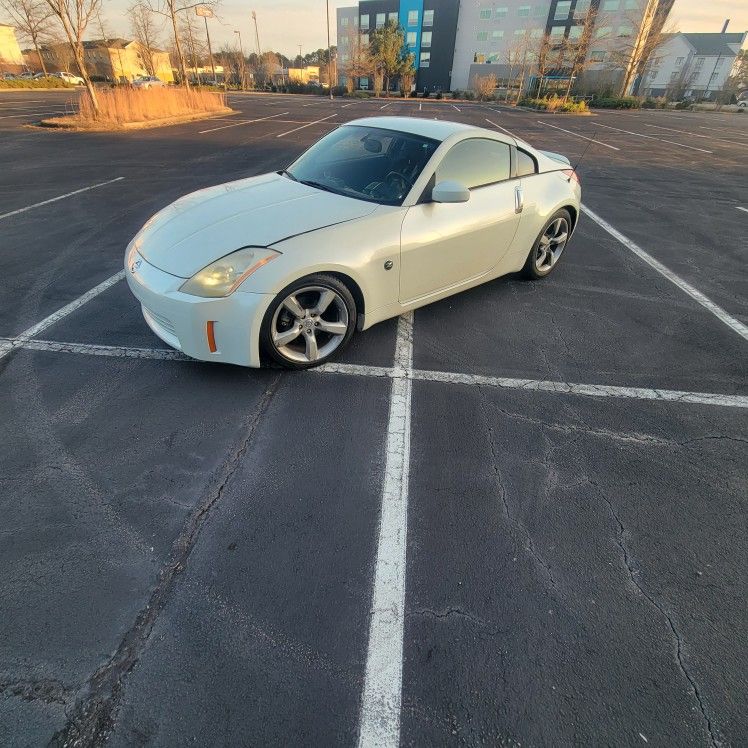 2004 Nissan 350z