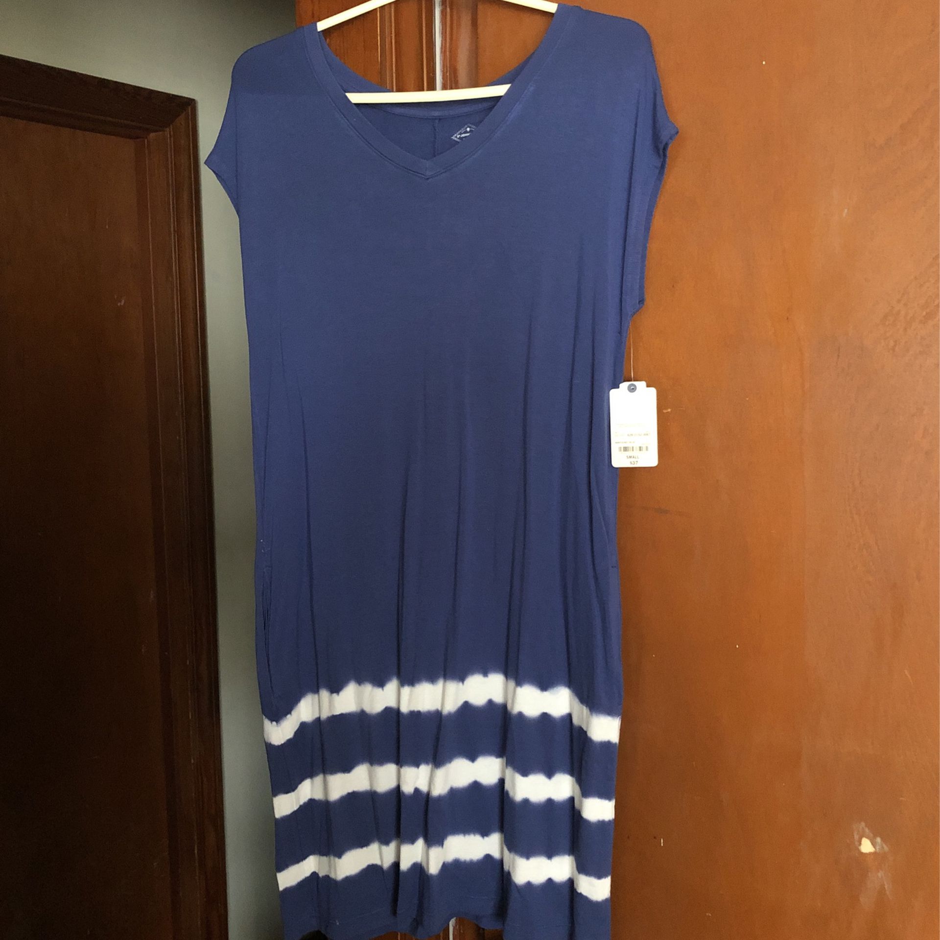 NEW ,Soft Tee shirt Dress, With Pockets. Small