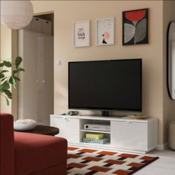 Modern White TV Stand / Entertainment Center