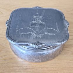 Vintage International Sterling Silver Powder/Vanity Box Approx 252g No Mono