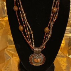 Vintage Beaded Necklace W/pendant 