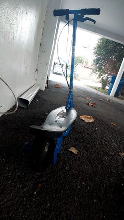 Razor Power Core E95 Electric Scooter, Blue