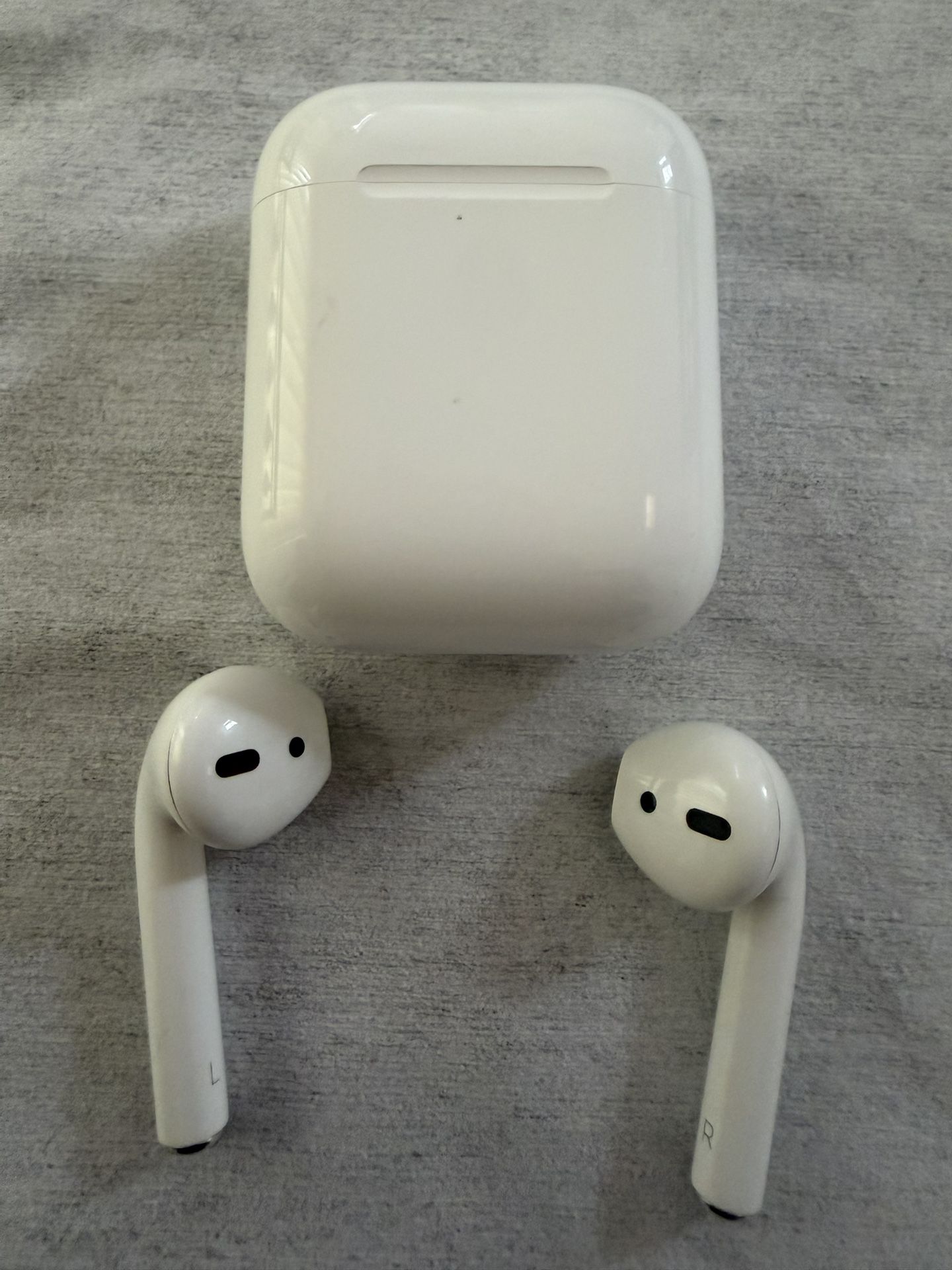 AirPods Model A1523