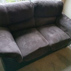 Sofa Set / Couches For Sale. 