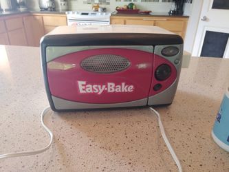 Easy Bake Oven From Mid 2000's