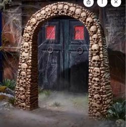 Skull And Bones Archway Halloween
