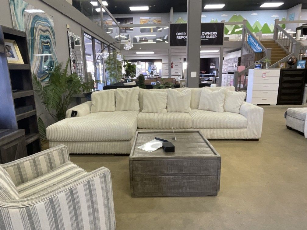 ⚡ Unbeatable Low Price❤️Lindyn 3pc LAF Chaise Sectional