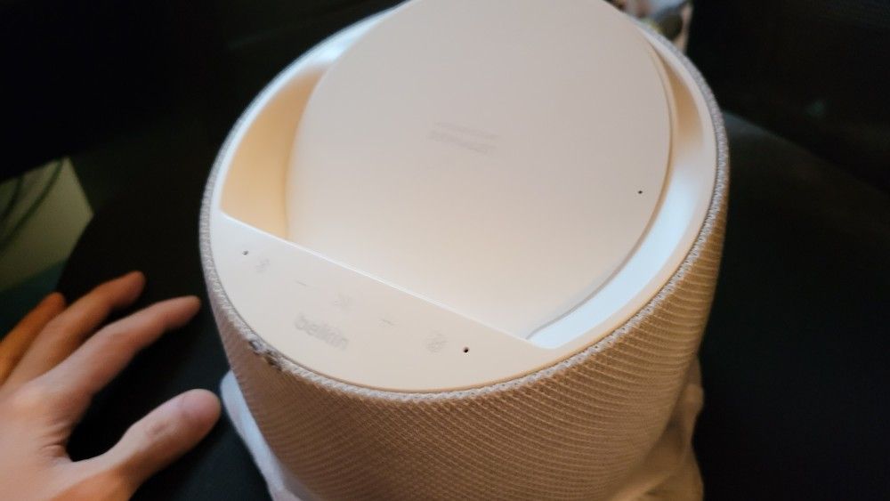 Belkin Soundform Elite Speaker & Cell Phone Docking Station