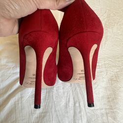 Jimmy Choo Red suede Pump