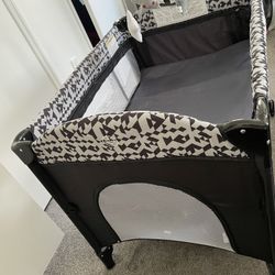 Infant Bassinet 