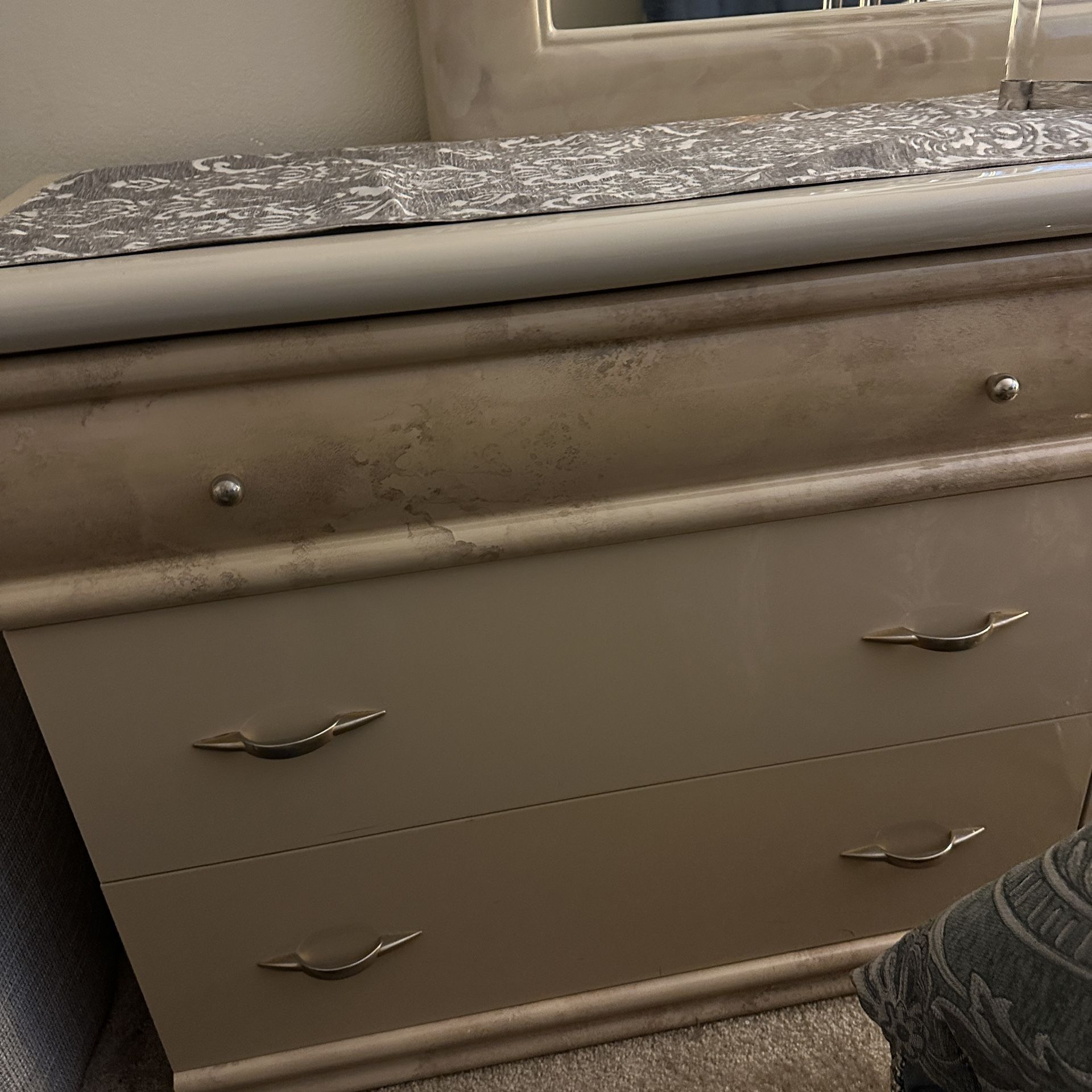 BEDROOM FOR SALE MUST TAKE ALL