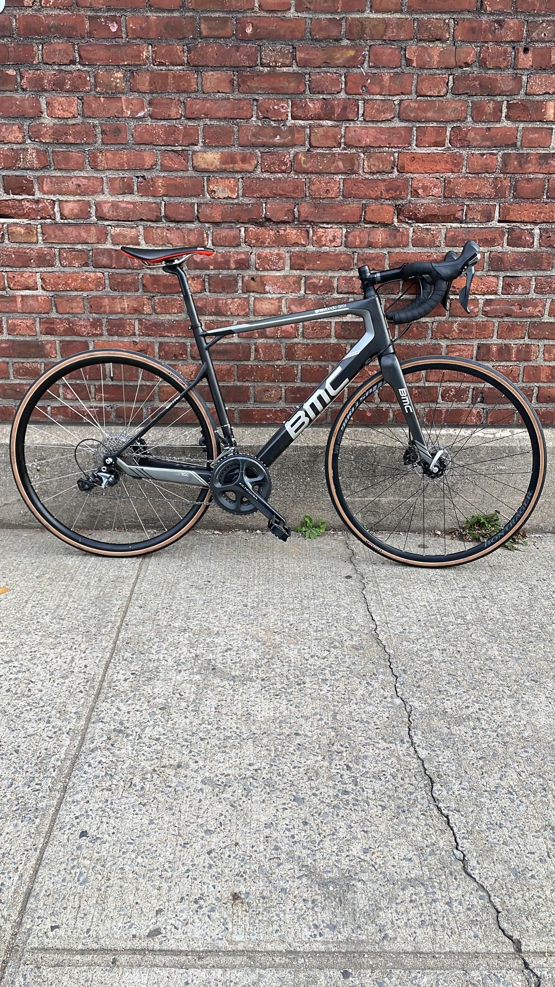 BMC Granfondo GF01 Carbon– 56cm – Ultegra – Disc Brake