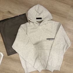 Essentials Hoodies (SIZES LISTED DOWN BELOW‼️)