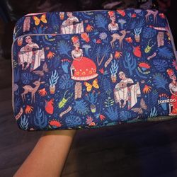 Frida Kahlo Tantoc Zip Up Laptop Case 