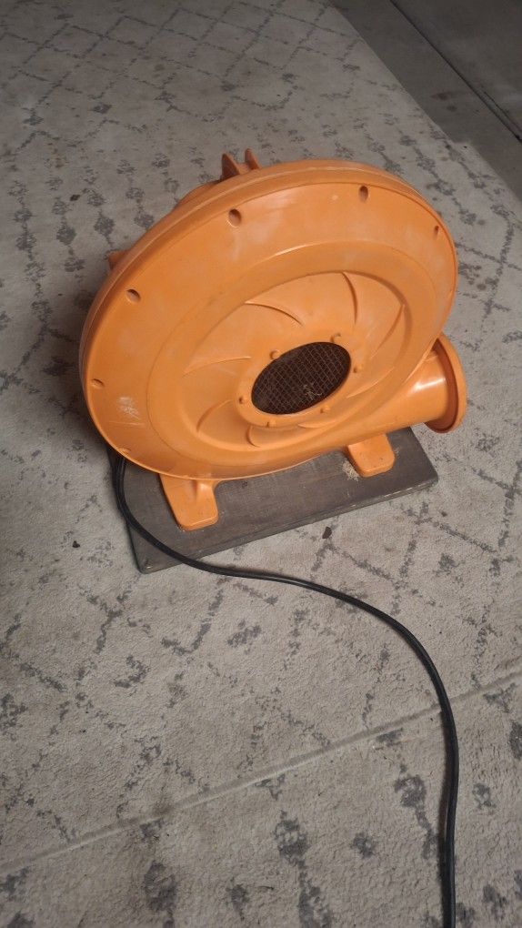 Bounce House Inflatable Or Blow Up Fan 