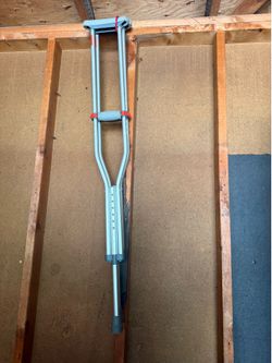 Adjustable Crutches