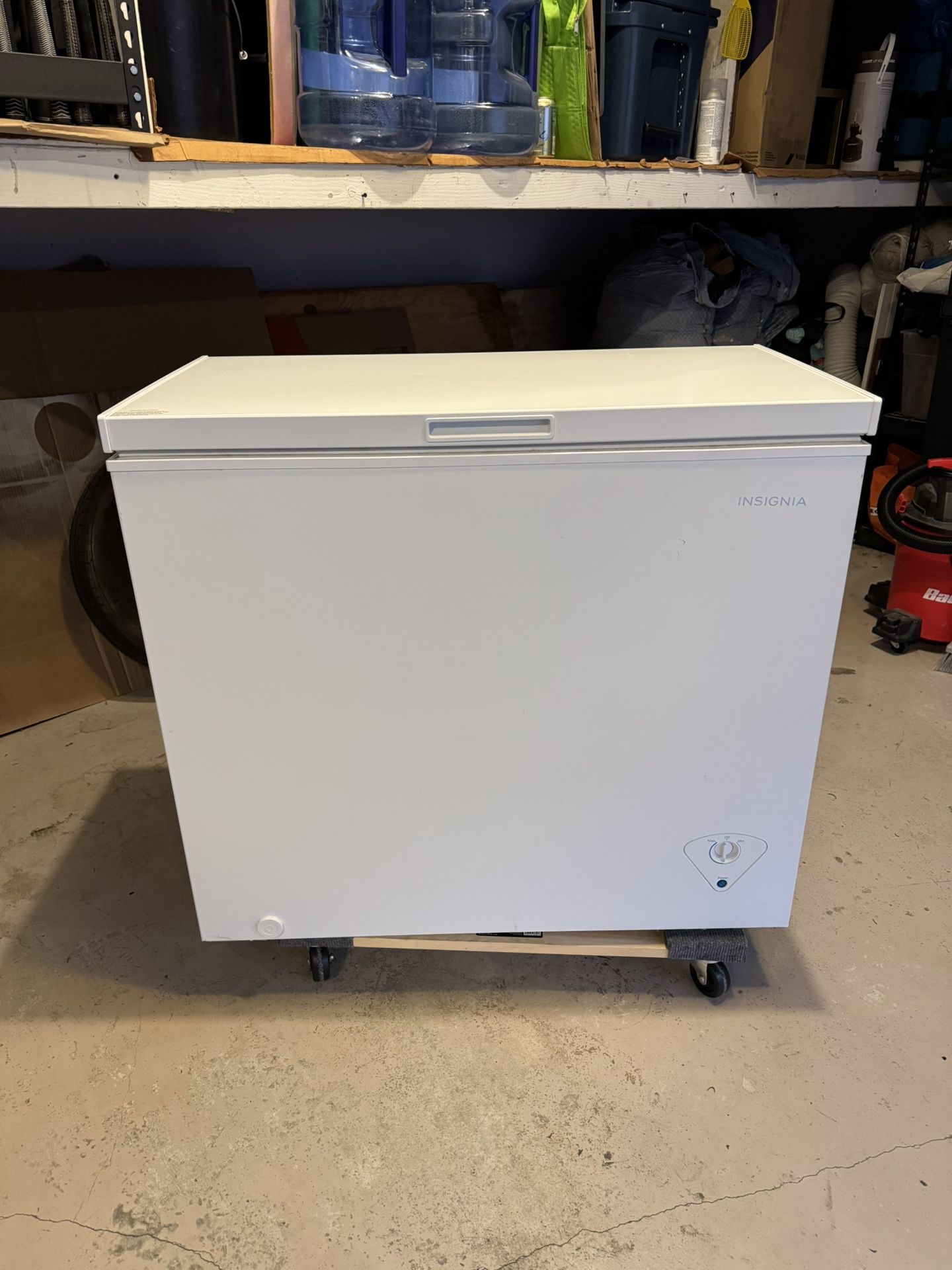Insignia Chest Freezer 