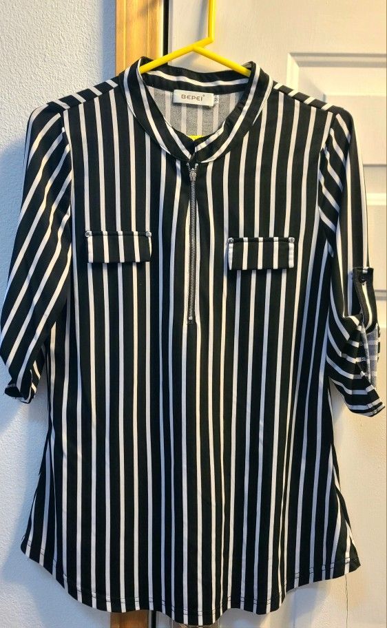 BEPEI black and white striped 3/4 sleeve tunic blouse. Women's Med