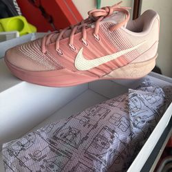 Nike Sabrina 3 Pink Oxford size 10W/8.5M