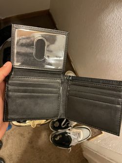 Louis Vuitton Wallet for Sale in Concord, CA - OfferUp