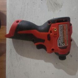 Milwaukee M12 driver