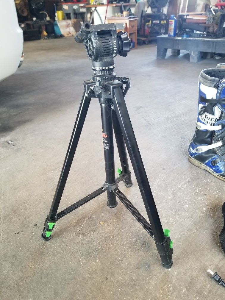 Manfrotto tripod