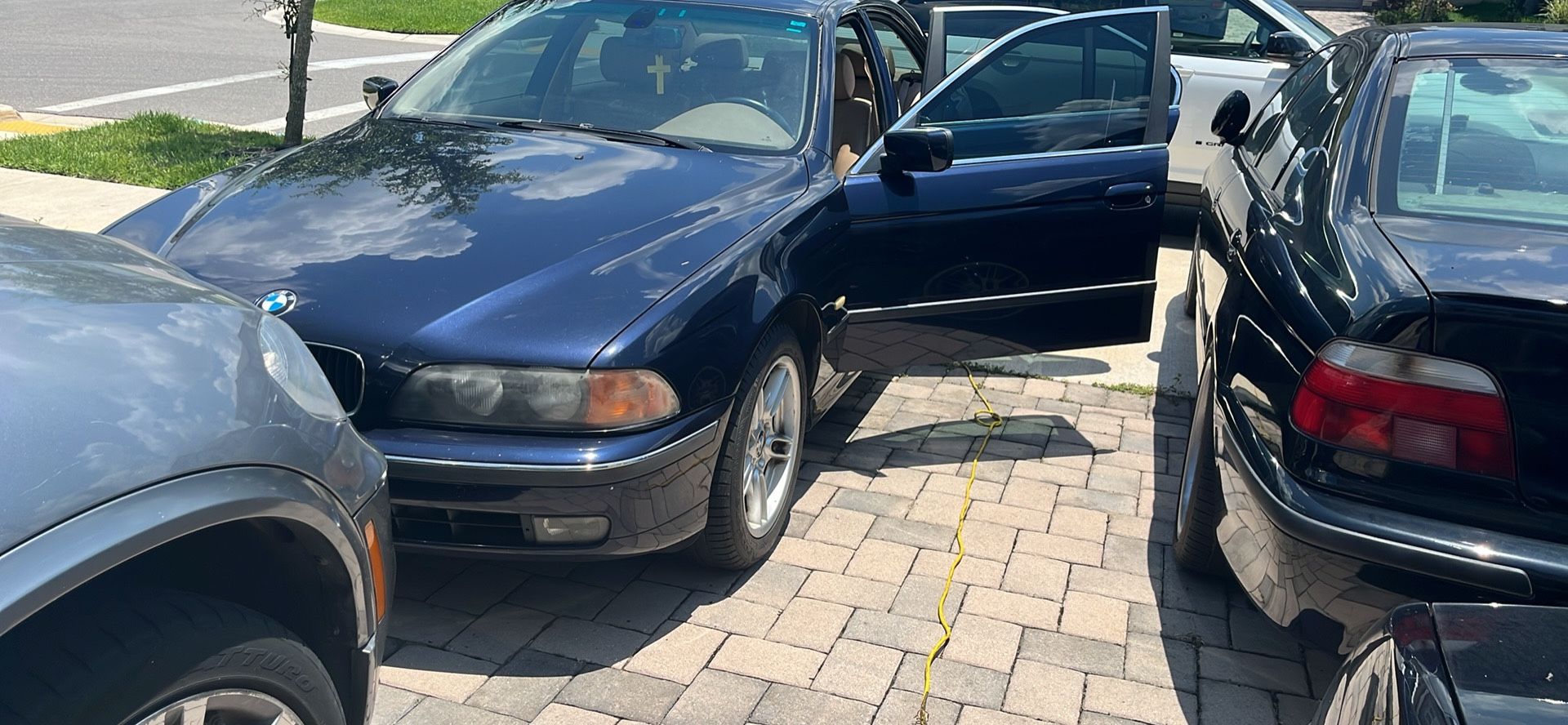 2000 BMW 528i